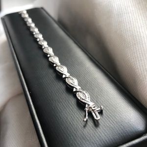 Sterling Silver Glamorous Crystal tennis Bracelet